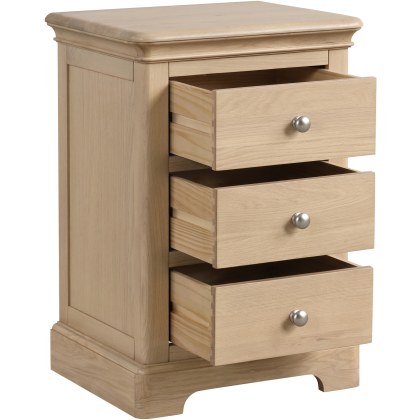 Ludlow Oak 3 Drawer Bedside Ludlow Oak 3 Drawer Bedside