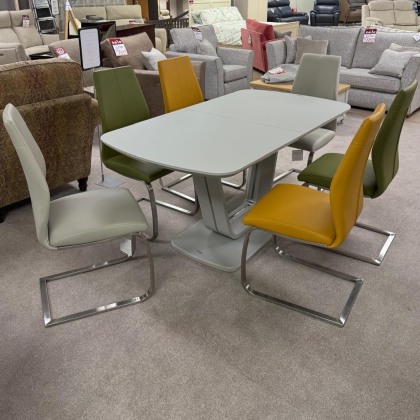 Vida Lazzaro Extending Table 160-200 with 6 Irma Chairs Vida Lazzaro Extending Table 160-200 with 6 Irma Chairs