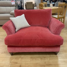 Westbridge Lacey Love Seat Westbridge Lacey Love Seat