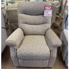 Celebrity Hollingwell Grande Dual Motor Riser Recliner Chair Celebrity Hollingwell Grande Dual Motor Riser Recliner Chair